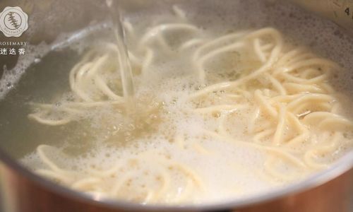 How to Cook a Perfect Clear Noodle Soup:A Step-by-Step Guide