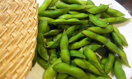 How to Cook Edamame Without Turning Them Yellow