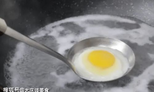 Mastering the Art of Boiling Eggs Without Sticking:A Comprehensive Guide