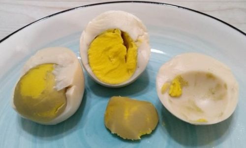 Mastering the Art of Boiling Eggs:Techniques to Avoid Cracking and Ensure Perfect Cooked Yolks