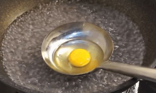 Mastering the Art of Boiling Eggs Without Cracking:A Comprehensive Guide
