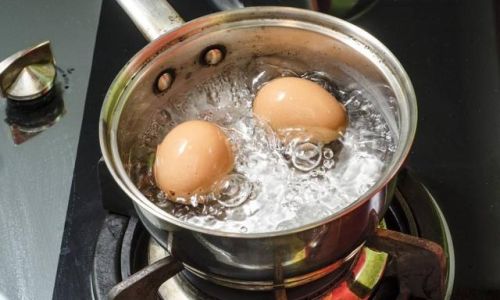 Mastering the Art of Boiling Eggs Without Cracking:A Comprehensive Guide