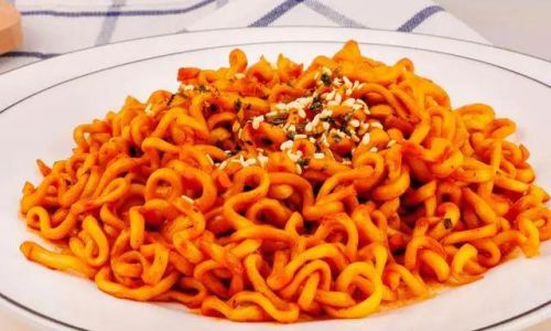 How to Cook Delicious Fire Noodles Spicy Chicken Flavor)