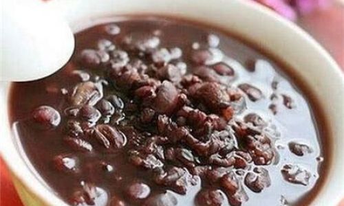 Mastering the Art of Cooking Soft and Creamy Red Bean Porridge