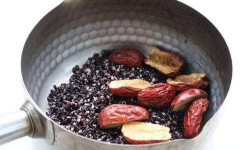 Mastering the Art of Cooking Black Sticky Rice:A Comprehensive Guide