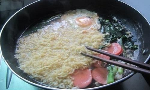 Mastering the Art of Cooking Instant Noodles to Perfection