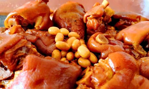 Mastering the Art of Making Delicious Pork Trotter Rice