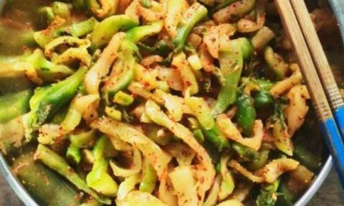 How to Make Delicious Pickled Mustard Greens
