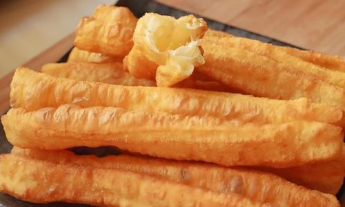 How to Make Crispy and Delicious Youtiao:A Step-by-Step Guide