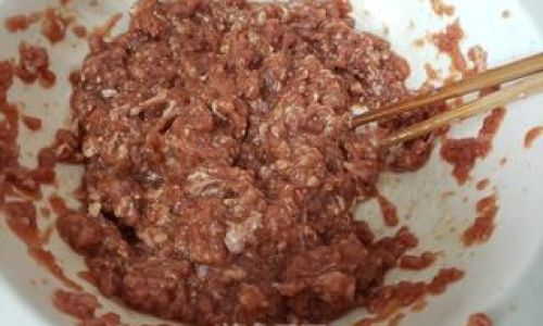 How to Craft a Delicious Mutton and Scallion Filling
