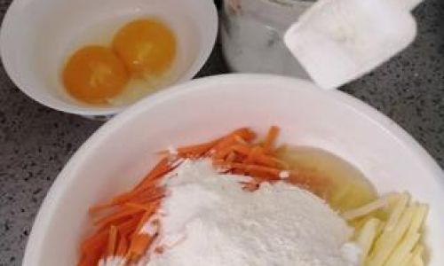 How to Make Delicious Potato,Carrot,and Egg Pancakes