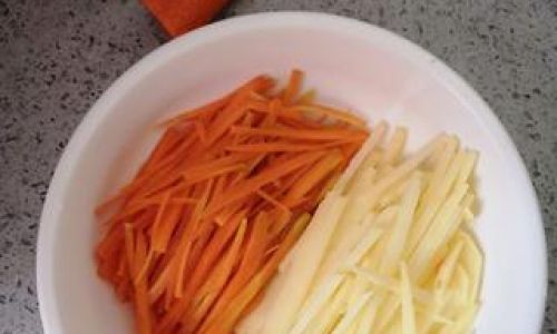 How to Make Delicious Potato,Carrot,and Egg Pancakes