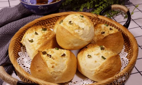 How to Make Garlic Bread:A Culinary Journey Through Aromatic Flavors
