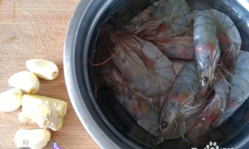 How to Cook Simple yet Delicious Boiled Shrimp