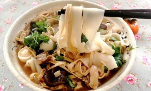 How to Make a Delicious Huimian Sauce