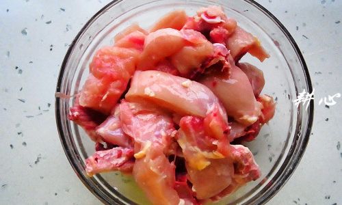 Mastering the Art of Steaming Chicken:How to Create a Delicious Dish