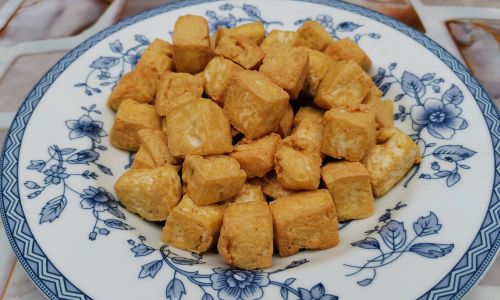 Mastering the Art of Frying Tofu:How to Achieve Delicious Results