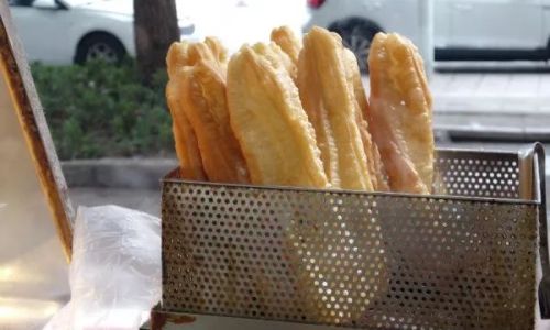 Mastering the Art of Frying Crispy and Delicious Breakfast Fried Dough Sticks