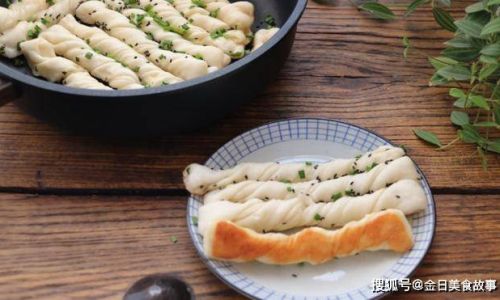 How to Make Delicious Homemade Steamed Buns Hua Juan)at Home