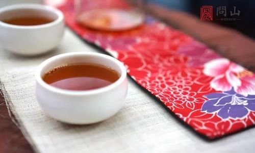 Crafting Delicious Milk Tea with Zhengshan Xiaozhong Black Tea