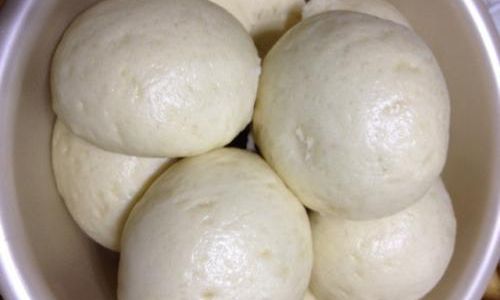 How to Steam Buns Using Baking Soda