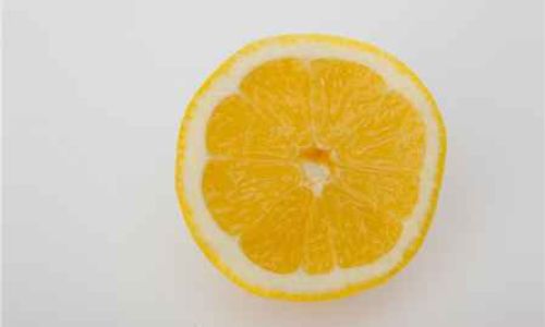How to Make Lemon Slices from Fresh Lemons