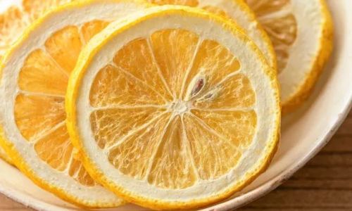 How to Make Lemon Slices from Fresh Lemons