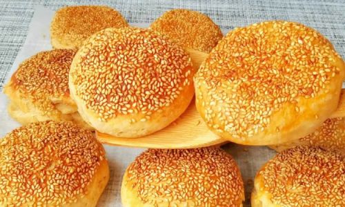 How to Make Delicious Sesame Pancakes in a Microwave Oven