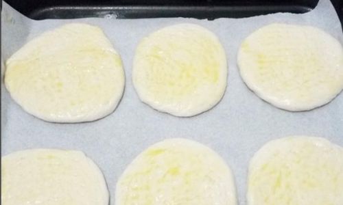 How to Make Delicious Sesame Pancakes in a Microwave Oven