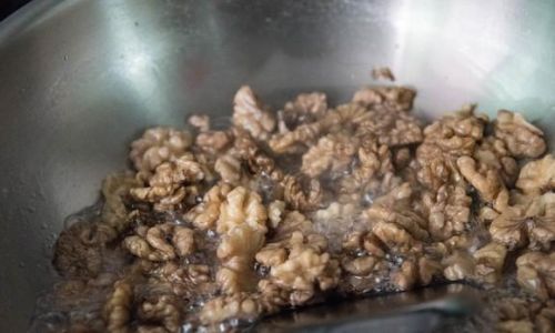 How to Toast Sesame Seeds in a Microwave:A Step-by-Step Guide