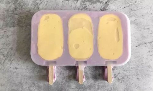How to Make Ice Cream Using Molds:A Comprehensive Guide