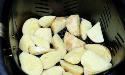 How to Make Perfect Potato Wedges in an Air Fryer