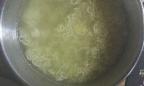 Mastering the Art of Cooking Instant Noodles in a Pot