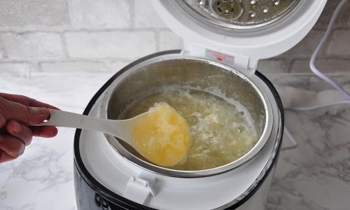 How to Make Tremella Mushroom Soup Using a Rice Cooker