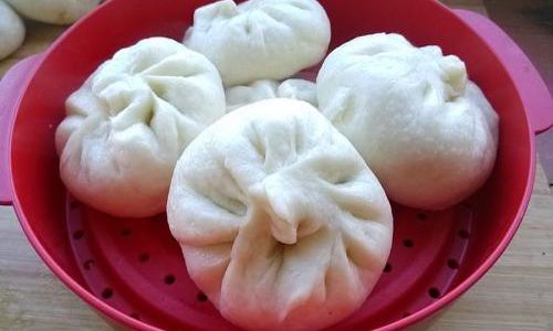 How to Steam Delicious Buns with White Radish