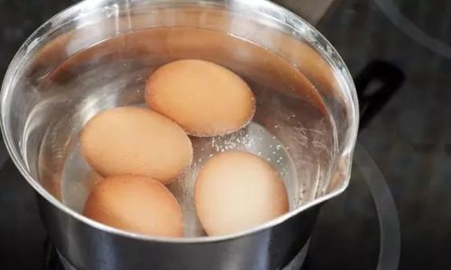 Mastering the Art of Boiling Eggs:A Comprehensive Guide