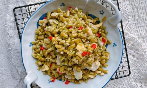 Mastering the Art of Pickling Delicious Sour Green Beans