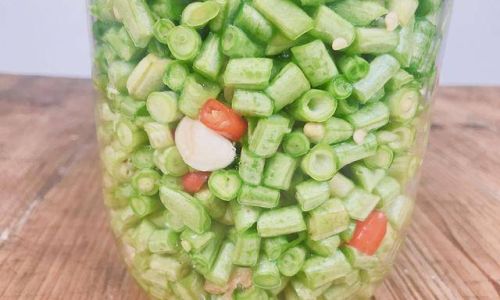 Mastering the Art of Pickling Delicious Sour Green Beans