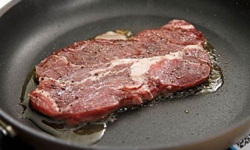 Mastering the Art of Tenderizing Steak through Marination