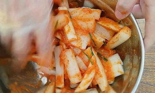 Mastering the Art of Kimchi Radish Pickling:A Comprehensive Guide