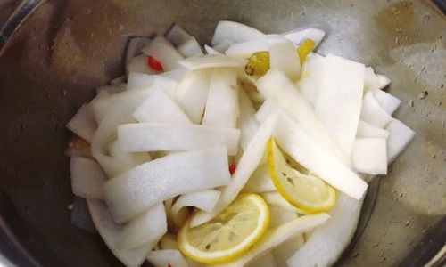 How to Pickle Daikon Radish for a Delightful Taste