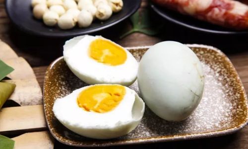 How to Make Delicious and Easy-to-Make Pickled Duck Eggs