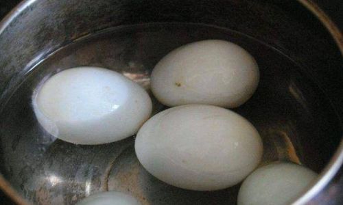 How to Make Delicious and Easy-to-Make Pickled Duck Eggs