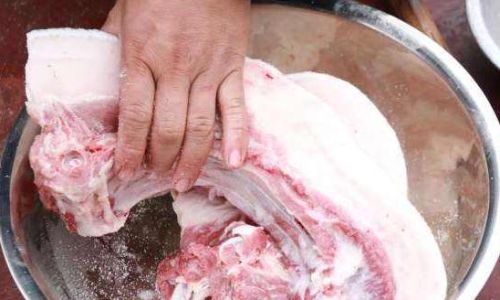 A Comprehensive Guide on How to Make Homemade Preserved Pork:Step-by-Step Instructions
