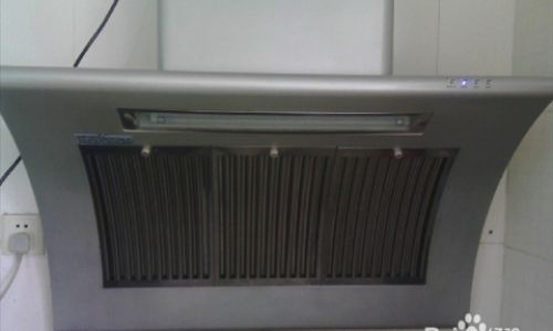 How to Thoroughly Clean Your Kitchen Range Hood