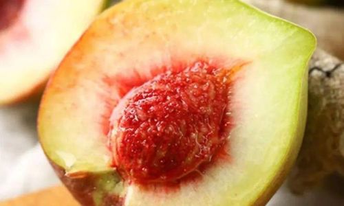 How to Select Deliciously Sweet Peaches