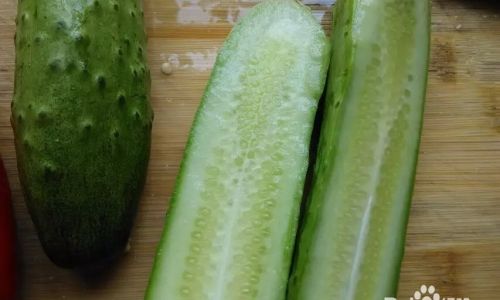 How to Select Delicious Cucumbers:A Comprehensive Guide