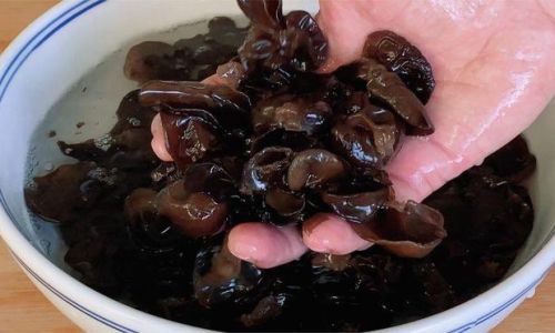 How to Quickly Soak and Prepare Wood Ear Mushrooms