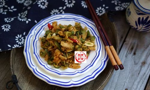 How to Make Delicious and Crispy Dried Radish Strips