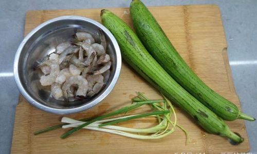 Distinguishing Between Meaty Luffa and Long Luffa:A Comprehensive Guide